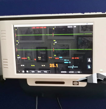 13.3寸触摸显示器-pg电子模拟器