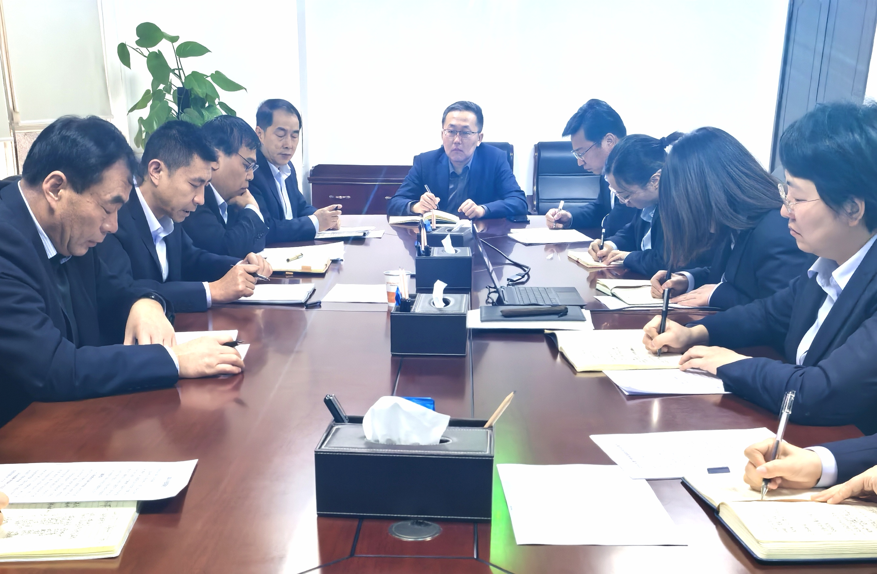 12.31年终述职会圆满实现1.jpg